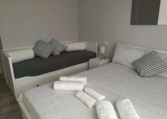 Appartamento Con Grande Terrazzo In Via Lomellina - Lome 527